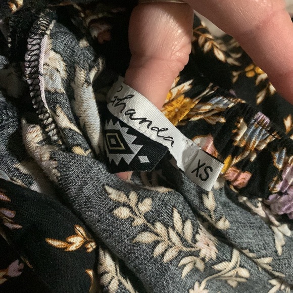 Ghanda floral maxi With buttons down the side,elastic waisted at the back s XS - Picture 6 of 6